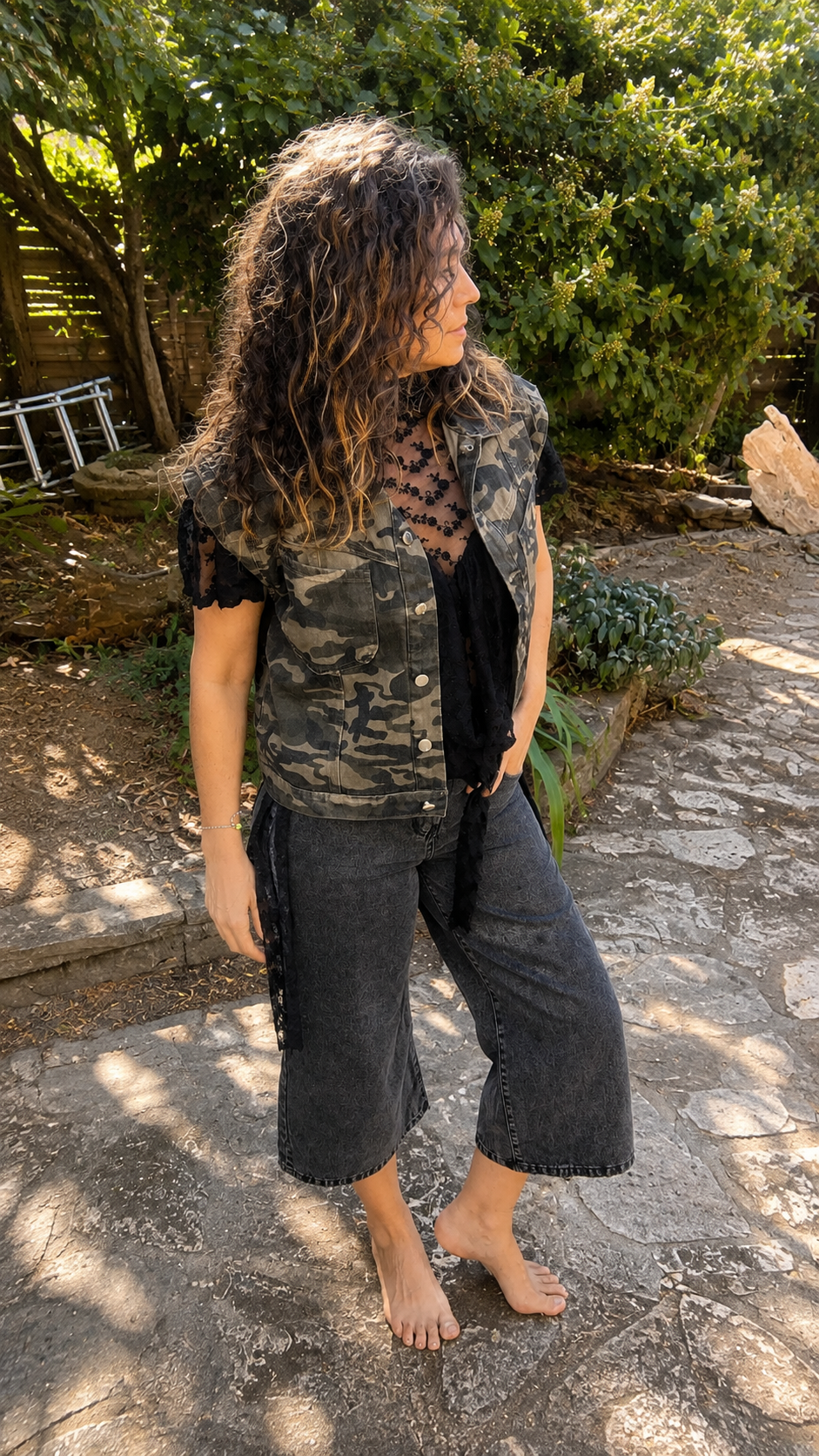 Jean noir cropped avec ceinture