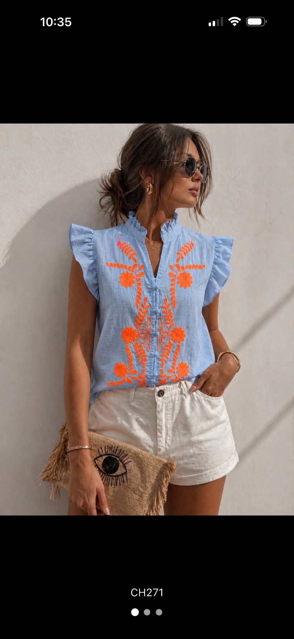 Chemise brodée col volanté avec  détail signature
