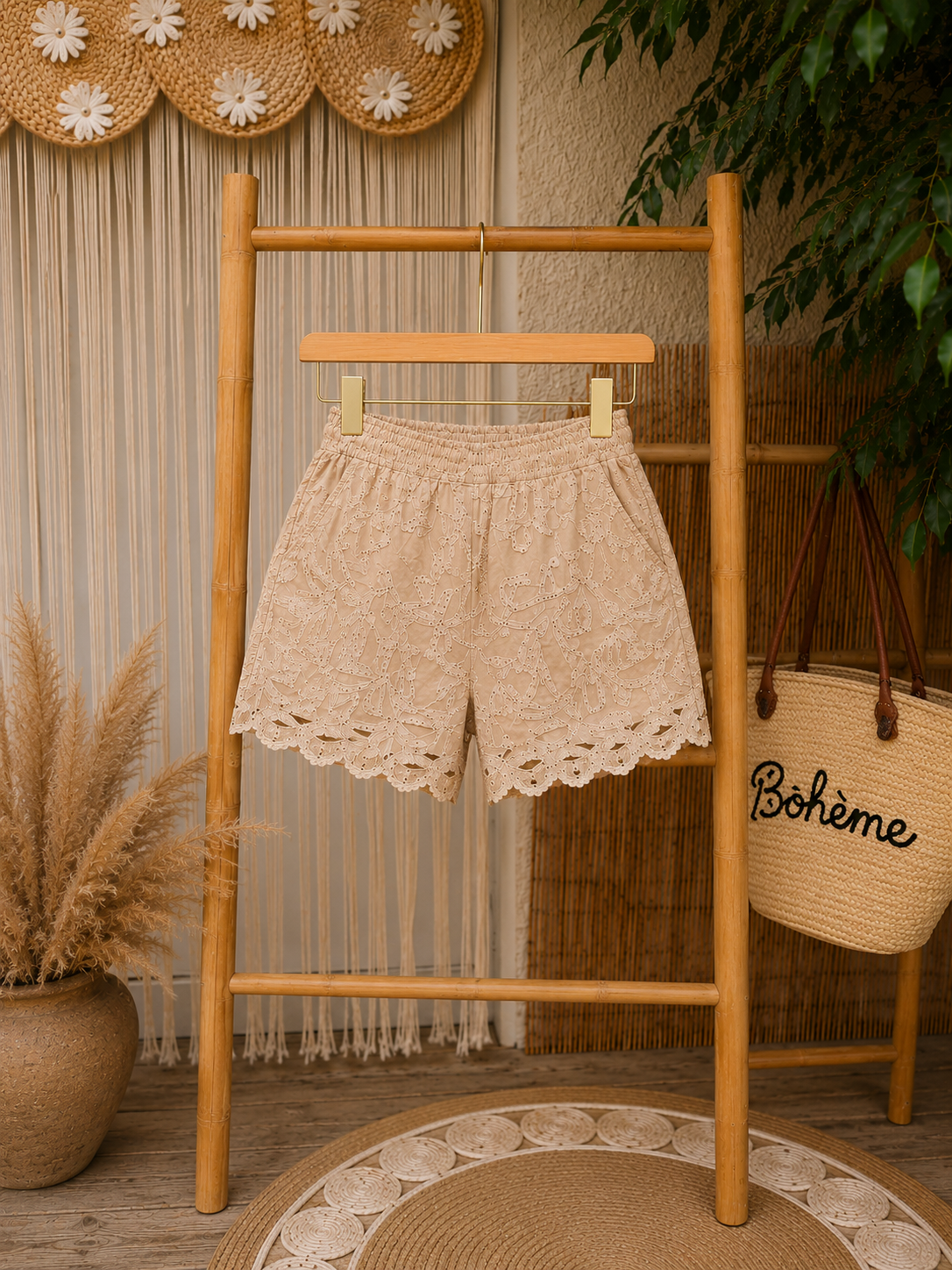 Short brodé